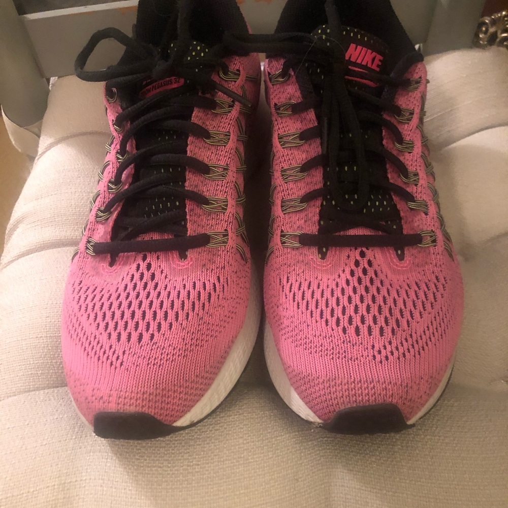 Nike shoes